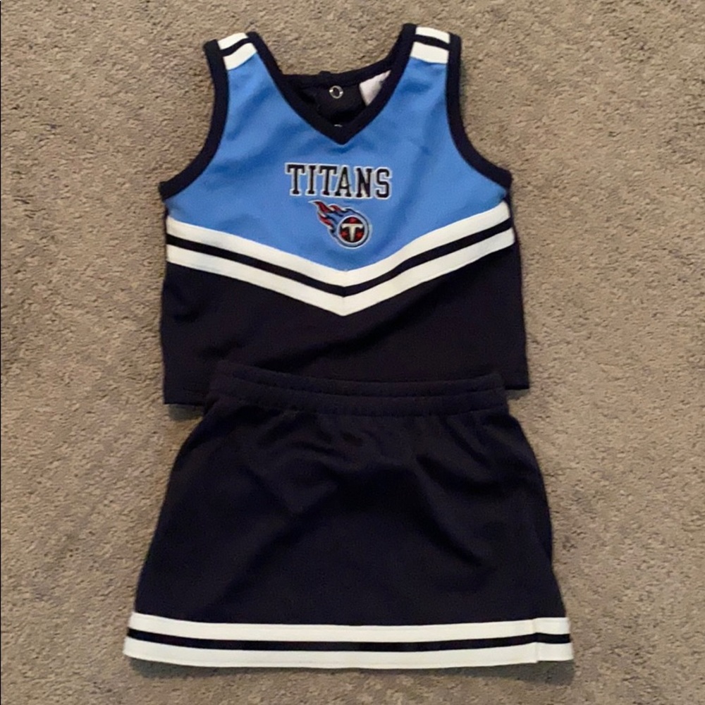 Titans cheerleader outfit!